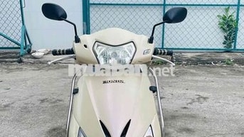 Honda Lead 2012 Fi màu kem