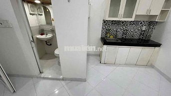 PHÒNG TRỐNG Ở LIỀN ! ĐUONG 36 Linh đông giá 2,4 trieu