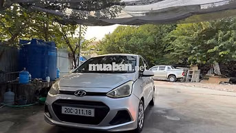 Hyundai I10 2015 Bạc 5 chỗ