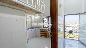 Trống sẵn 1 phòng cửa sổ trời ngay Liên Khu 4-5
