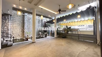 CHO THUÊ MẶT BẰNG 3 TẦNG CÓ HẦM GỬI XE MẶT TIỀN GẦN CHỢ ĐẦM GIÁ 100