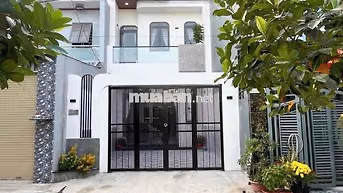 Cần tiền trả nợ ngân hàng cần bán gấp căn nhà 1 trệt 1 lầu.Hóc môn