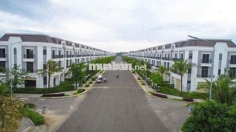 CẦN BÁN GẤP  LÔ ĐẤT  LẤY TIỀN VỀ ÚC SỐNG VỚI CON