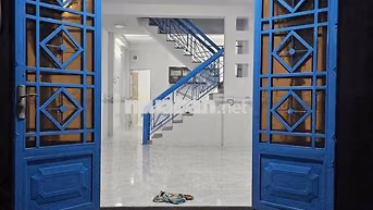 Cho thuê nhà nguyên căn 1 trệt 1 lầu đúc MỚI SỬA SANG
