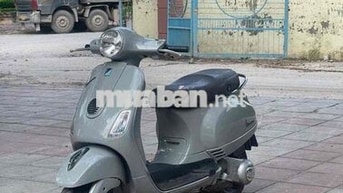 Piaggio Vespa 125 ie Xám xi măng