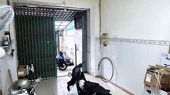 Nhà ngang 8m hiếm mặt tiền Khu BÌnh Phú Quận 6
