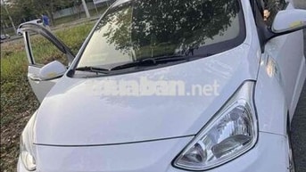 Hyundai Grand i10 5 chỗ màu Trắng . PB cao cấp