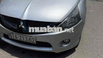 Mitsubishi Grandis 7 chỗ Số tự động Bạc