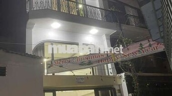 CHO THUÊ NHÀ 1 TRỆT 1 LỬNG 2 LẦU, SÂN THƯỢNG. DT 5×15 CÓ 5PN 3WC