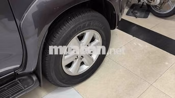 Toyota Fortuner 2011 Xám 50.000 km
