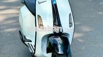 🌈🌈Piaggio Vespa 125cc 2015 Trắng Đen Siêu Keng