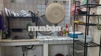Đi công tác đột xuất nhượng lại phòng