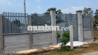 Cần bán 2 lô liền kề xã Tân Thông Hội, dân cư đông đúc giá 680tr lô