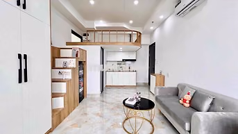 CHO THUÊ DUPLEX FULL NT MÁY GIẶT RIÊNG - BAN CÔNG NGAY NGÃ 4 BỐN XÃ -