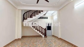 Cho thuê nhà khu Tên Lửa đối diện Bonchen 