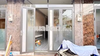 Cho thuê nhà nguyên căn hẻm 1135 xây mới 100%