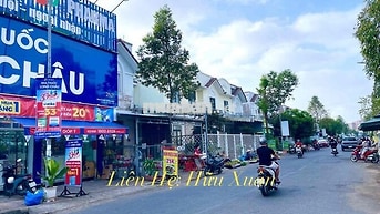 Nhà Cho Thuê Khu Dân Cư Hoàng Quân, 3 phòng ngủ có máy lạnh, đậu ô tô