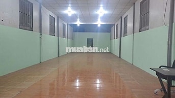 Kho cho thuê 1/ phan văn hớn,ấp 5,bà điểm,hóc môn, giá rẽ,200m,xe tải