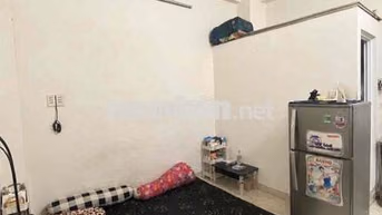 CHO NỮ SV THUÊ PHÒNG - HẺM ĐỐI DIỆN TRƯỜNG HUIT