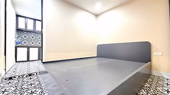 Ô TÔ ĐỖ CỬA - NGÕ THÔNG - 52M2 NHỈNH 2 TỶ