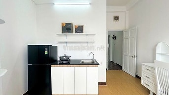 CHO THUÊ CĂN HỘ NGAY NGÃ TƯ HÀNG XANH - FULL NỘI THẤT - Ở NGAY.