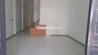 Nhà nguyên căn cho thuê bà điểm,4 phòng ngủ,đường xe tải