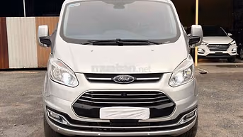 Ford Tourneo Titanium 2019 Bạc Ánh Kim