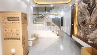 Nhà 3 tầng xây mới oto đỗ cửa ngày đêm