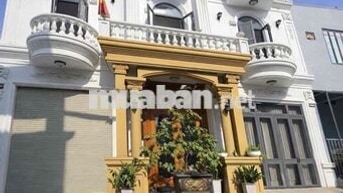 Hạ giá bán căn vila ngang 10m mẫu hiện đại pháp lý chuẩn