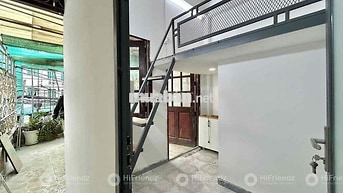 🔥NHÀ MỚI PHÒNG GÁC BAN CÔNG - SẴN MÁY LẠNH - KHU SÂN BAY, GẦN HUFLIT