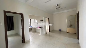 Chung cư Trường Sa-Quận 3, Ko NT, ban công 2PN, 85m2, giá 10tr/th
