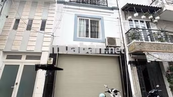 Cho Thuê Nhà Hẻm Xe Hơi Có Cửa Sau Đường Vũ Huy Tấn, Phan Xích Long.