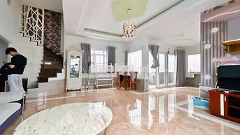 Penthouse 2PN Full NT_thang máy_bảo vệ 24/7 an ninh Gần đh Luật_NTT Q4