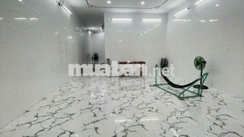 Nhà mới đẹp 2 lầu trục chính KdC Nam Long