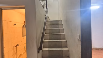 bán nhà số 2 ngõ 34 kim mã, cách mătf phố 10m