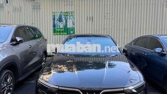VinFast LUX A2.0 2022 Đen 88000 km