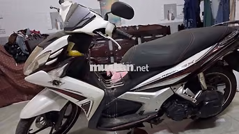Yamaha Nouvo SX 2012 Trắng-Đỏ Nữ