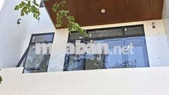 NHÀ MỚI XÂY KHU ĐÔ THỊ PHƯỚC LONG - 6 PHÒNG NGỦ - CÓ NỘI THẤT