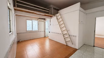 Cho thuê căn hộ lầu 2, 372/2B đường Cách Mạng Tháng 8, Quận 3, 100m2