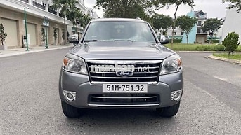 Ford Everest 2011 Xám Tự động. máy dầu 7 chổ.