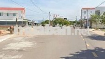 BÁN ĐẤT THỊ TRẤN CÁT KHÁNH,BÌNH ĐỊNH CŨ DT 150M2 GIÁ 1 TỶ350Tr