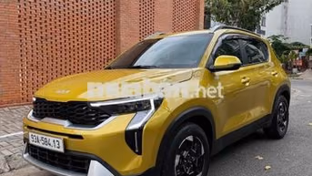 KIA SONET 1.5 LUXURY 2025 Vàng 8.000 km
