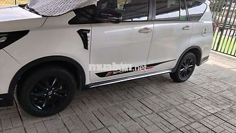 Toyota Innova Venturer 2019 Trắng 93000 km
