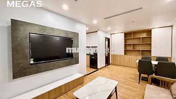 🔥 Hot bỏng tay – căn hộ 1N1K cực phẩm tại Lạc Long Quân – ô tô đỗ cửa