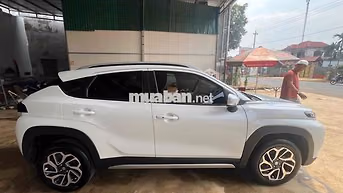 Suzuki Fronx GLX + AT 2025 Trắng 11000km