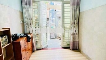 Cho thuê nguyên căn nhỏ gọn, 4pn, 3máy lạnh, Phạm Văn Chiêu P14 gò vấp
