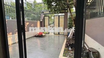 Cho Thuê Nhà DT 5x20 1Trệt 2Lầu 4Pn 5Wc Sân Ôtô Sát Chung Cư Picity