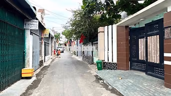 CHO THUÊ NHÀ C4. NGAY CHỢ PHÚ THỌ. TRẢNG DÀI