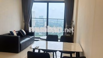 Chủ nhà cần bán gấp 2PN 55m S106 Vinhomes Smart City