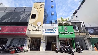CÓ THANG MÁY, WC RIÊNG TỪNG TẦNG, NHÀ ĐẸP SỐ 213 TRẦN HƯNG ĐẠO QUẬN 1